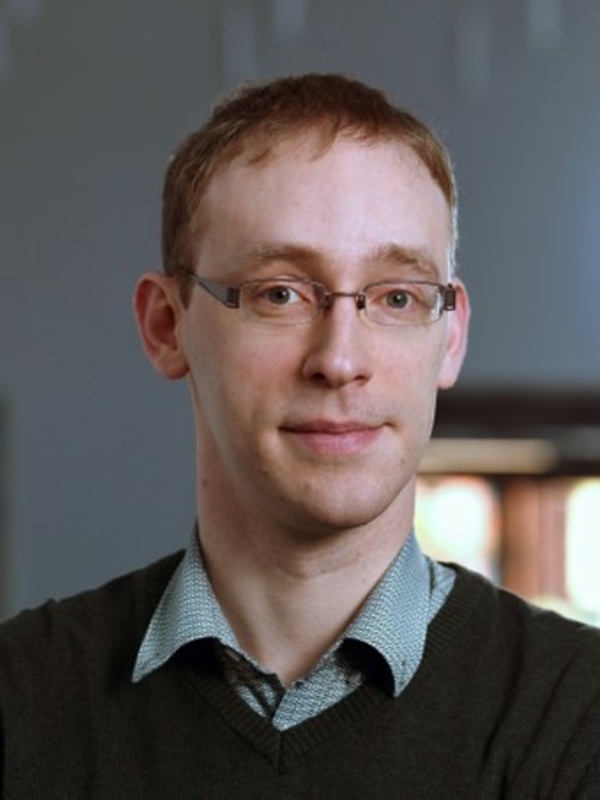 Dr Pieter Desnerck